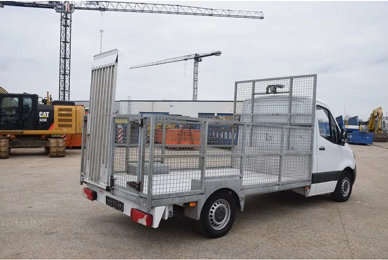 Mercedes-Benz Sprinter 316 - Bestelwagen open laadbak: afbeelding 5 Mercedes-Benz Sprinter 316 - Bestelwagen open laadbak: afbeelding 5
