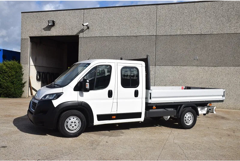 Peugeot Boxer BOXER 2.0 L -130 pk -L4 - Bestelwagen open laadbak, Bestelwagen met dubbele cabine: afbeelding 4 Peugeot Boxer BOXER 2.0 L -130 pk -L4 - Bestelwagen open laadbak, Bestelwagen met dubbele cabine: afbeelding 4
