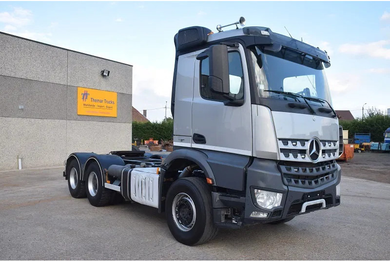 Mercedes-Benz Arocs 3345 - Trekker: afbeelding 4 Mercedes-Benz Arocs 3345 - Trekker: afbeelding 4