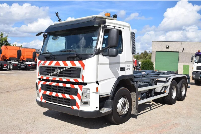 Volvo FM 370 - Haakarmsysteem vrachtwagen: afbeelding 3 Volvo FM 370 - Haakarmsysteem vrachtwagen: afbeelding 3