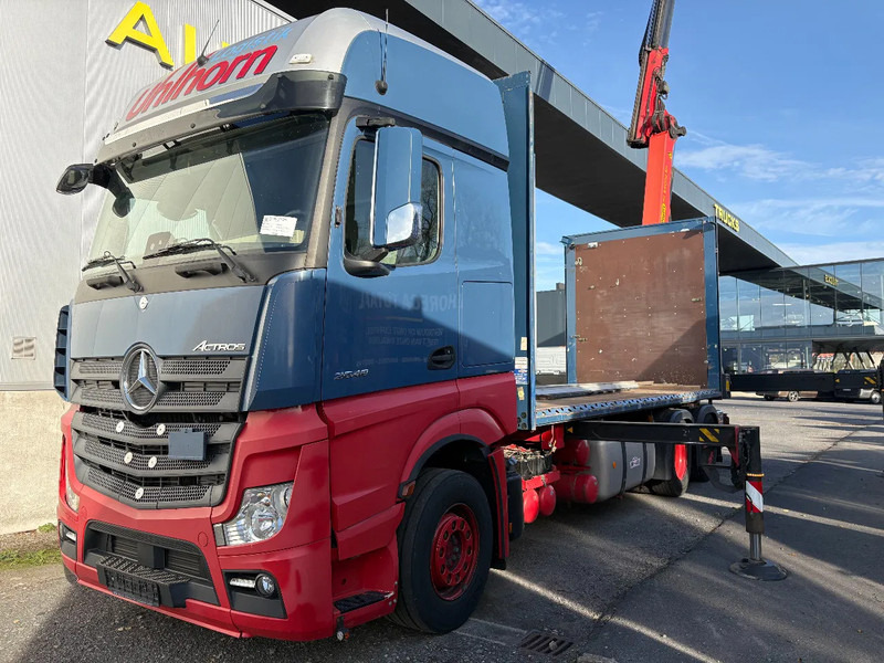 Mercedes-Benz Actros 2548 6X2 *Palfinger crane*Cruise control*Airco* - Schuifzeilen vrachtwagen, Kraanwagen: afbeelding 1 Mercedes-Benz Actros 2548 6X2 *Palfinger crane*Cruise control*Airco* - Schuifzeilen vrachtwagen, Kraanwagen: afbeelding 1