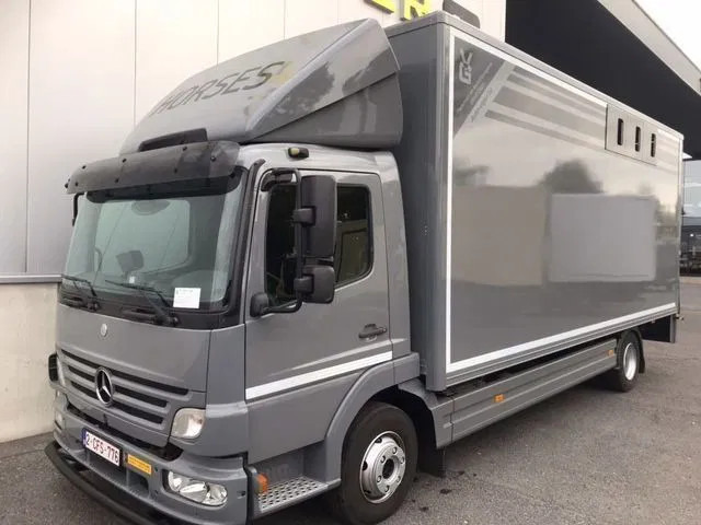 Mercedes-Benz Atego 1018 *Cruise control*Airco*Achteruitrijcamera*elektrische ruiten - Paardenvrachtwagen: afbeelding 1 Mercedes-Benz Atego 1018 *Cruise control*Airco*Achteruitrijcamera*elektrische ruiten - Paardenvrachtwagen: afbeelding 1