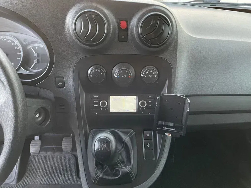 Mercedes-Benz Citan 109 CDI *Navigatie*Airco*Buitenspiegels verwarmd&elektr. verstelbaar - Kleine bestelwagen: afbeelding 5 Mercedes-Benz Citan 109 CDI *Navigatie*Airco*Buitenspiegels verwarmd&elektr. verstelbaar - Kleine bestelwagen: afbeelding 5