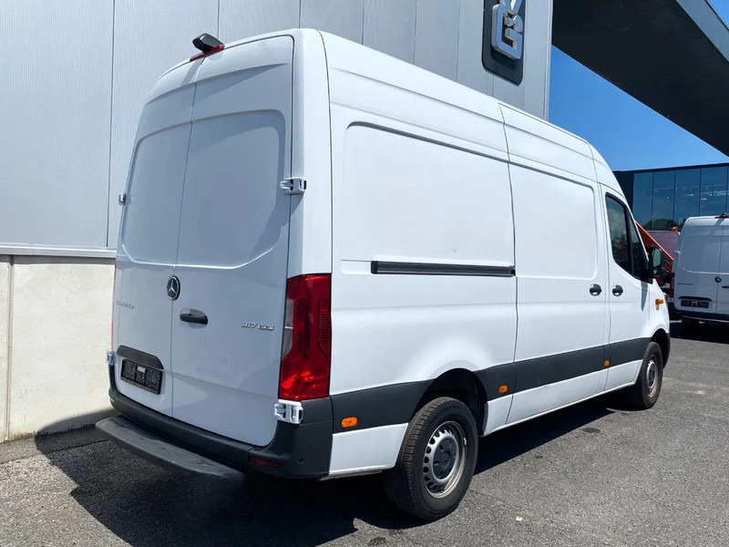 Mercedes-Benz Sprinter 317 CDI*L2H2*360°CAMERA*TEMPOMAT*NAVIGATIE*STOELVERWARMING* - Gesloten bestelwagen: afbeelding 2 Mercedes-Benz Sprinter 317 CDI*L2H2*360°CAMERA*TEMPOMAT*NAVIGATIE*STOELVERWARMING* - Gesloten bestelwagen: afbeelding 2