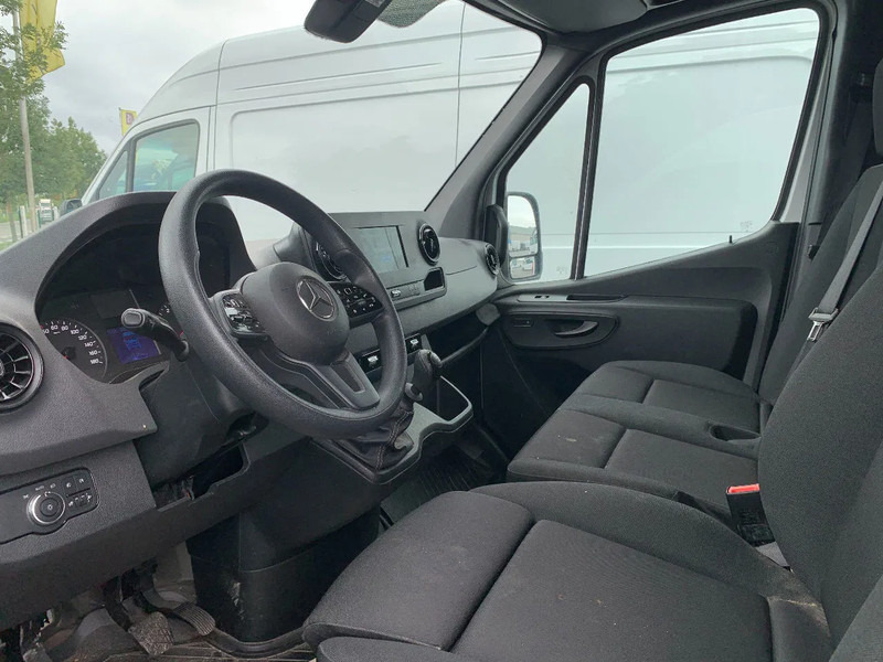 Mercedes-Benz Sprinter 317 CDI*L2H2*360°CAMERA*TEMPOMAT*NAVIGATIE*STOELVERWARMING* - Gesloten bestelwagen: afbeelding 3 Mercedes-Benz Sprinter 317 CDI*L2H2*360°CAMERA*TEMPOMAT*NAVIGATIE*STOELVERWARMING* - Gesloten bestelwagen: afbeelding 3