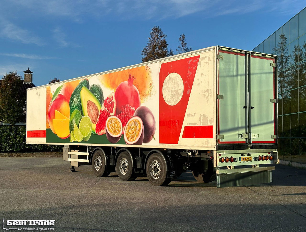 Chereau Renders Carrier Maxima 1300 2X Steering Axle 1X Lift Axle Disc Brakes - Koelwagen oplegger: afbeelding 3 Chereau Renders Carrier Maxima 1300 2X Steering Axle 1X Lift Axle Disc Brakes - Koelwagen oplegger: afbeelding 3