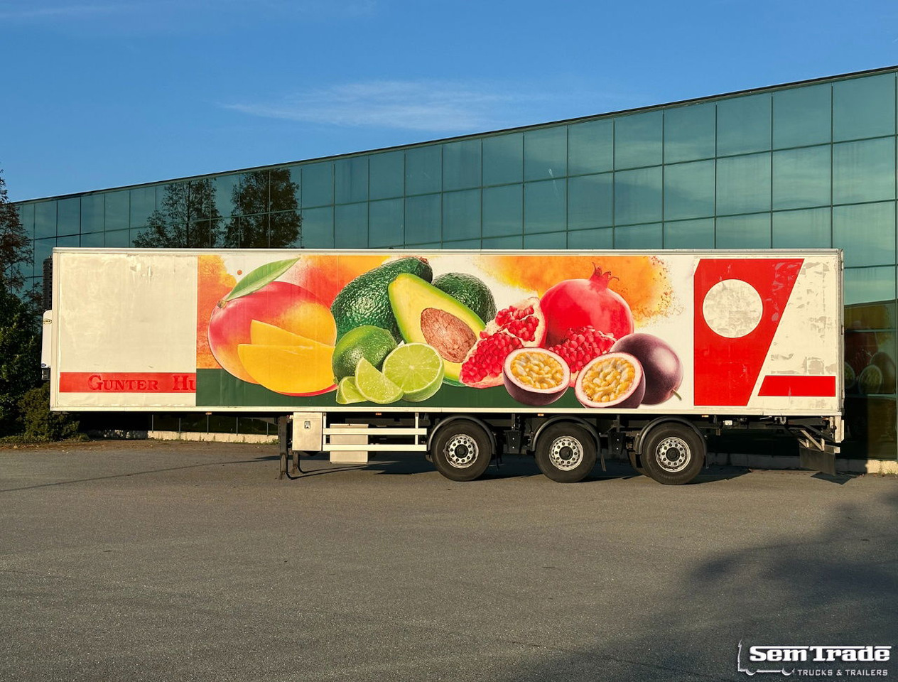 Chereau Renders Carrier Maxima 1300 2X Steering Axle 1X Lift Axle Disc Brakes - Koelwagen oplegger: afbeelding 2 Chereau Renders Carrier Maxima 1300 2X Steering Axle 1X Lift Axle Disc Brakes - Koelwagen oplegger: afbeelding 2