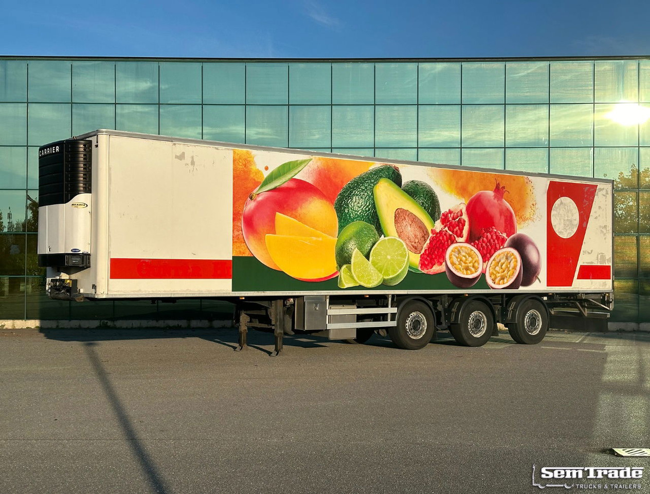 Chereau Renders Carrier Maxima 1300 2X Steering Axle 1X Lift Axle Disc Brakes - Koelwagen oplegger: afbeelding 1 Chereau Renders Carrier Maxima 1300 2X Steering Axle 1X Lift Axle Disc Brakes - Koelwagen oplegger: afbeelding 1