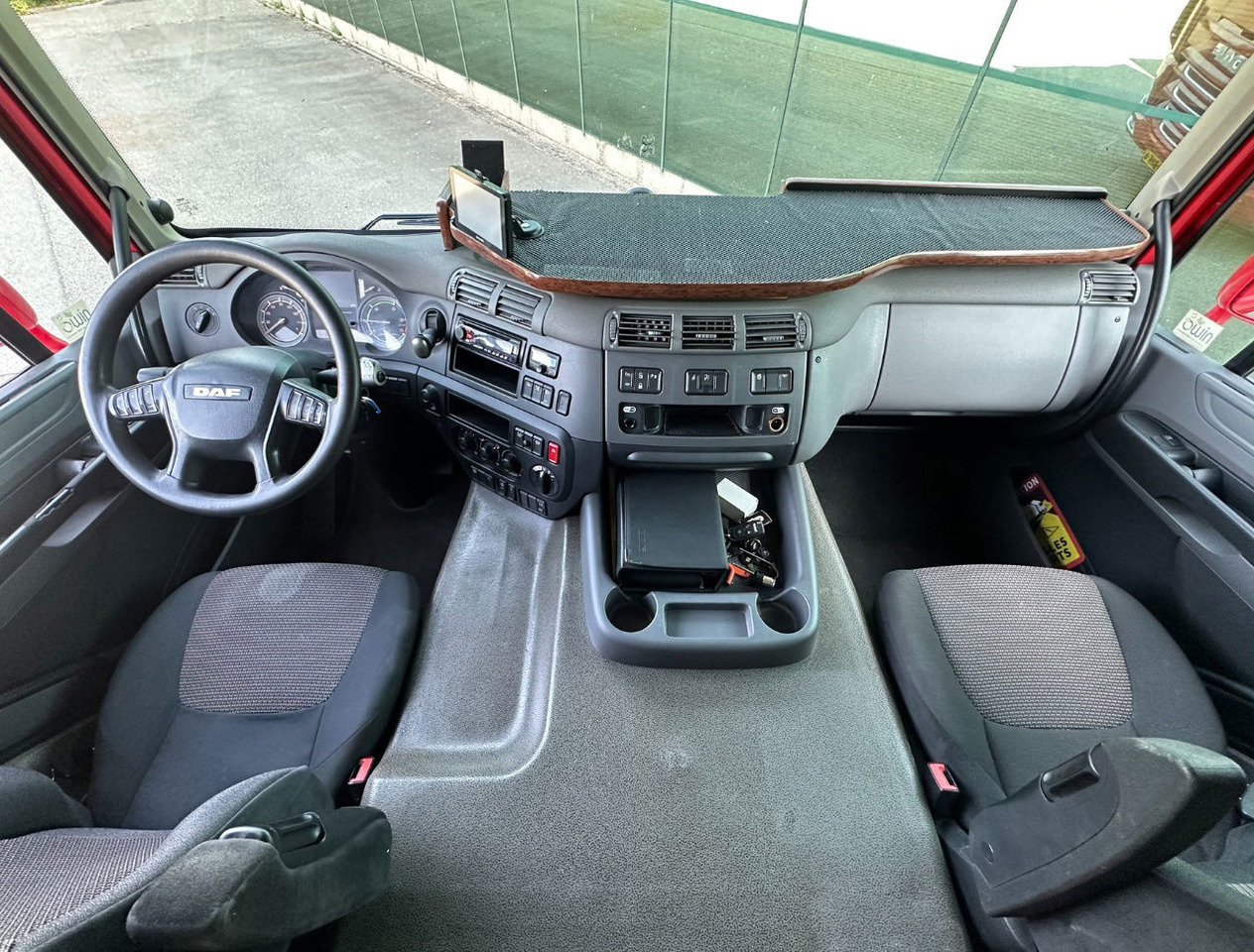 Bakwagen DAF CF 290 FA Space CAB Hardhouten Vloer 2500 KG Klep Nieuw Staat: afbeelding 10