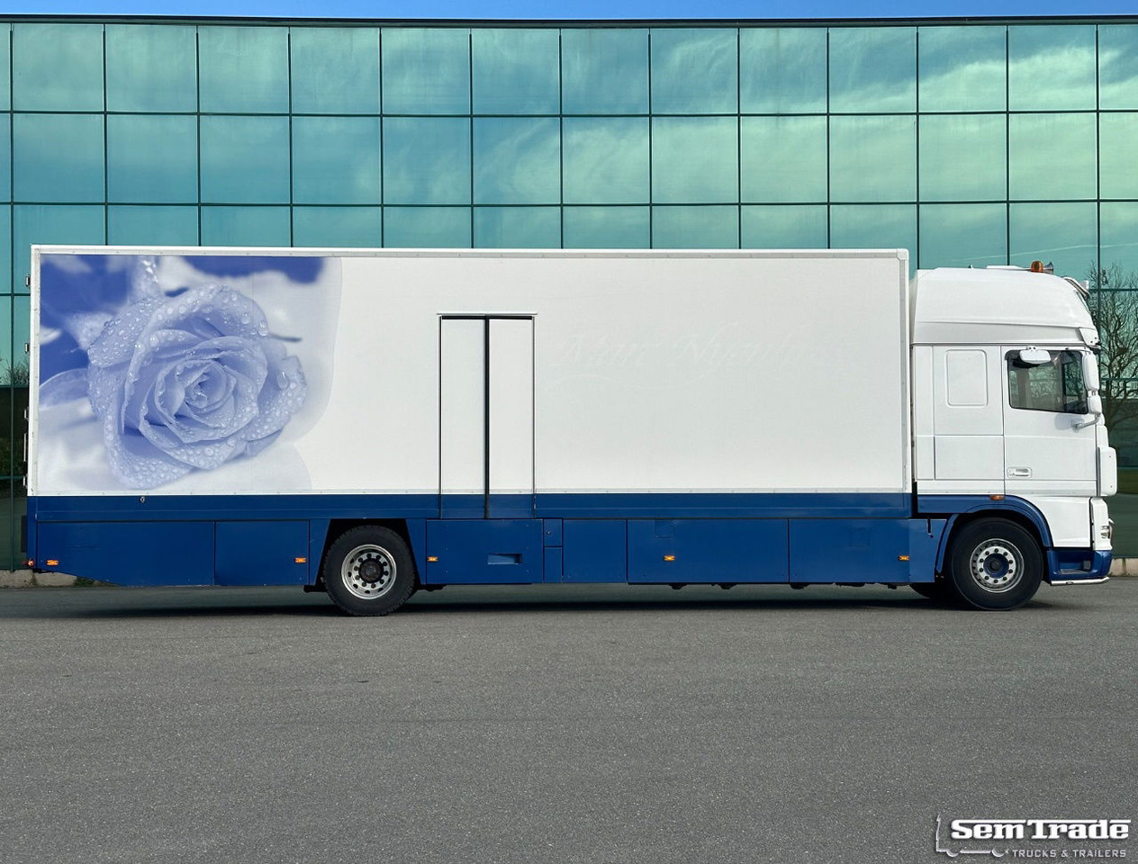 DAF XF 105.460 SSC 7 Karren BAK Bloemen Verkoop Koeling Klep Kachel - Koelwagen vrachtwagen: afbeelding 5 DAF XF 105.460 SSC 7 Karren BAK Bloemen Verkoop Koeling Klep Kachel - Koelwagen vrachtwagen: afbeelding 5