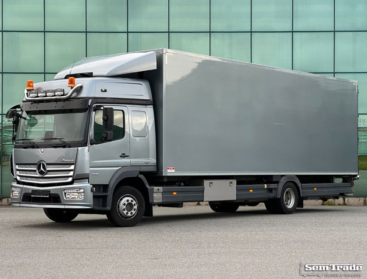 Mercedes-Benz Atego 1221 Euro 6 Isolated BOX + Heater Side Door Tail Lift 336.00 - Bakwagen: afbeelding 1 Mercedes-Benz Atego 1221 Euro 6 Isolated BOX + Heater Side Door Tail Lift 336.00 - Bakwagen: afbeelding 1