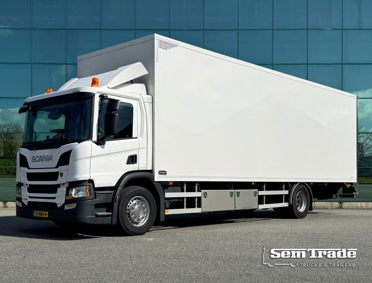 Scania P320 Heiwo 16 Karrenbak 275 CM Hoog Kachel 2.500 KG Klep Super Staat - Bakwagen: afbeelding 1 Scania P320 Heiwo 16 Karrenbak 275 CM Hoog Kachel 2.500 KG Klep Super Staat - Bakwagen: afbeelding 1
