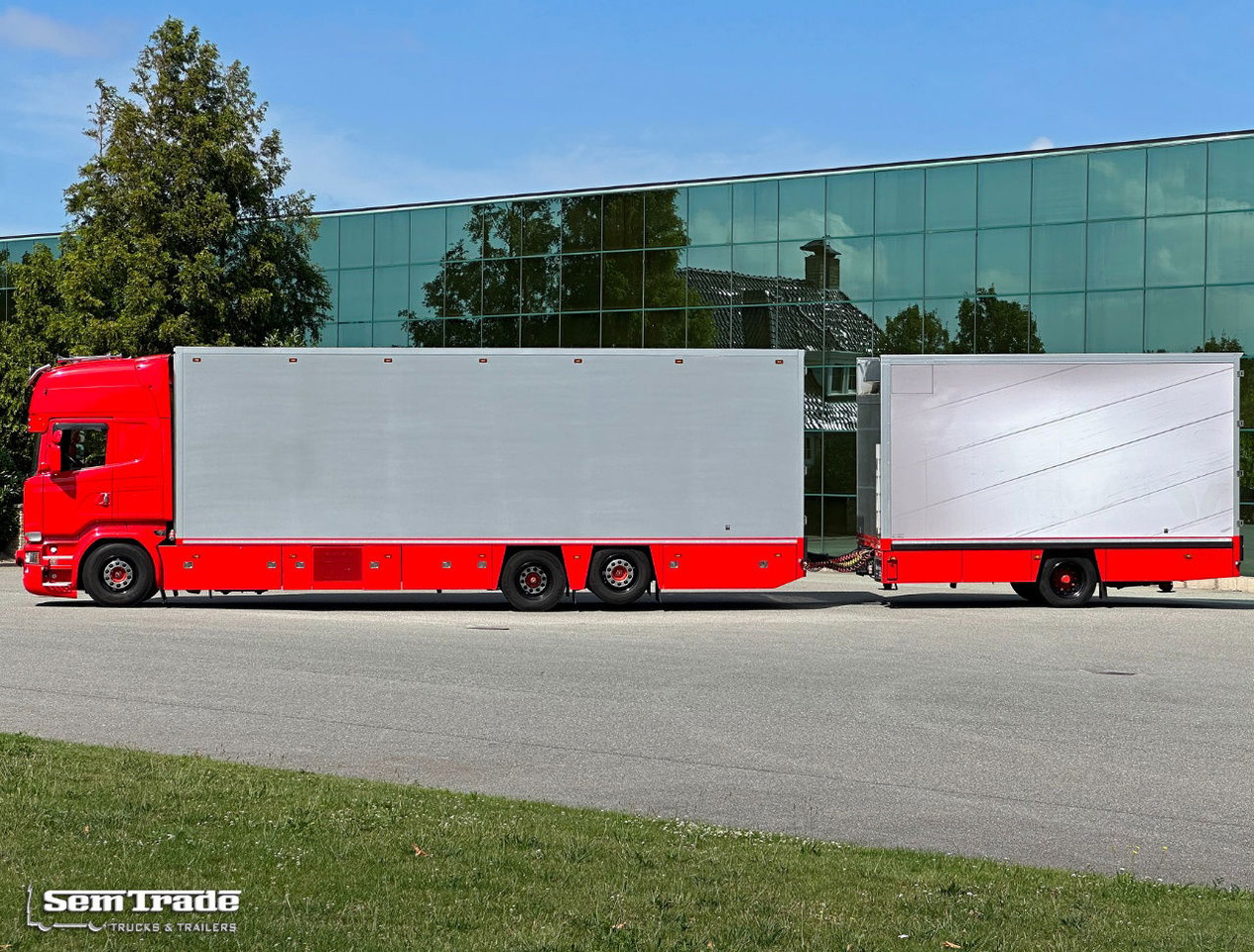 Scania R580 V8 Retarder 2X Thermo King Theo Mulder Isolated Boxes Super Condition NL-Combi - Koelwagen vrachtwagen: afbeelding 2 Scania R580 V8 Retarder 2X Thermo King Theo Mulder Isolated Boxes Super Condition NL-Combi - Koelwagen vrachtwagen: afbeelding 2