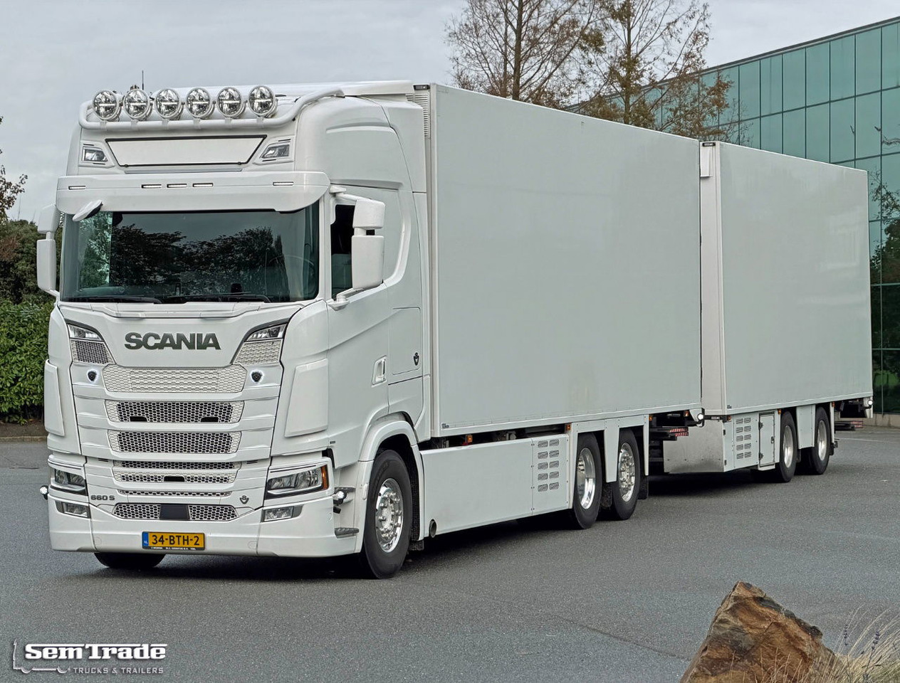 Scania S660 V8 Retarder Full Options 50CC VAN Beurden Boxes 2x Lift Super Condition - Koelwagen vrachtwagen: afbeelding 1 Scania S660 V8 Retarder Full Options 50CC VAN Beurden Boxes 2x Lift Super Condition - Koelwagen vrachtwagen: afbeelding 1