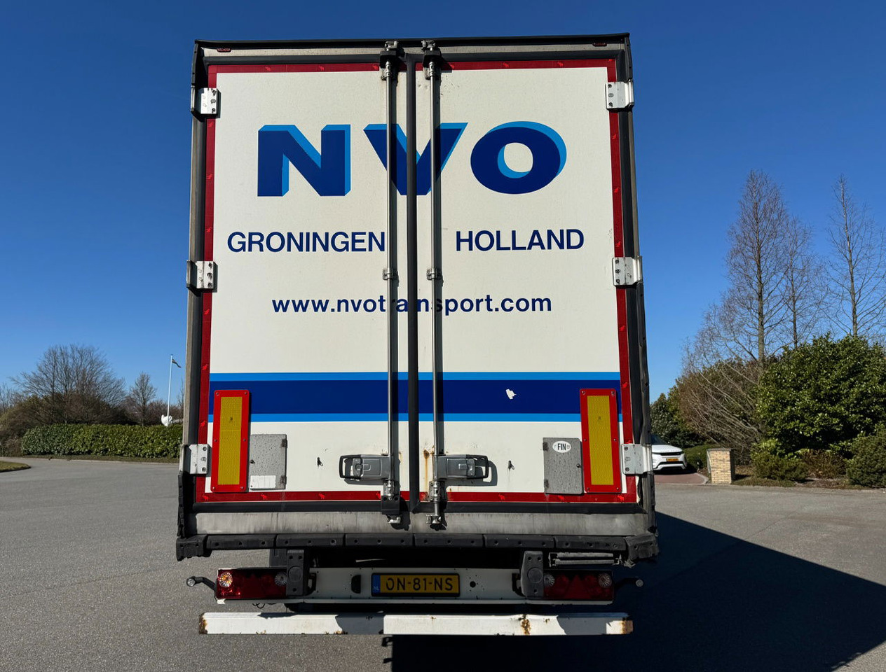 Schmitz Cargobull SCBS3B Carrier Vector SAF Axles Disc Brakes APK - TUV 02-2026 265 CM High Flowerwide 2 Pieces IN Stock - Koelwagen oplegger: afbeelding 4 Schmitz Cargobull SCBS3B Carrier Vector SAF Axles Disc Brakes APK - TUV 02-2026 265 CM High Flowerwide 2 Pieces IN Stock - Koelwagen oplegger: afbeelding 4