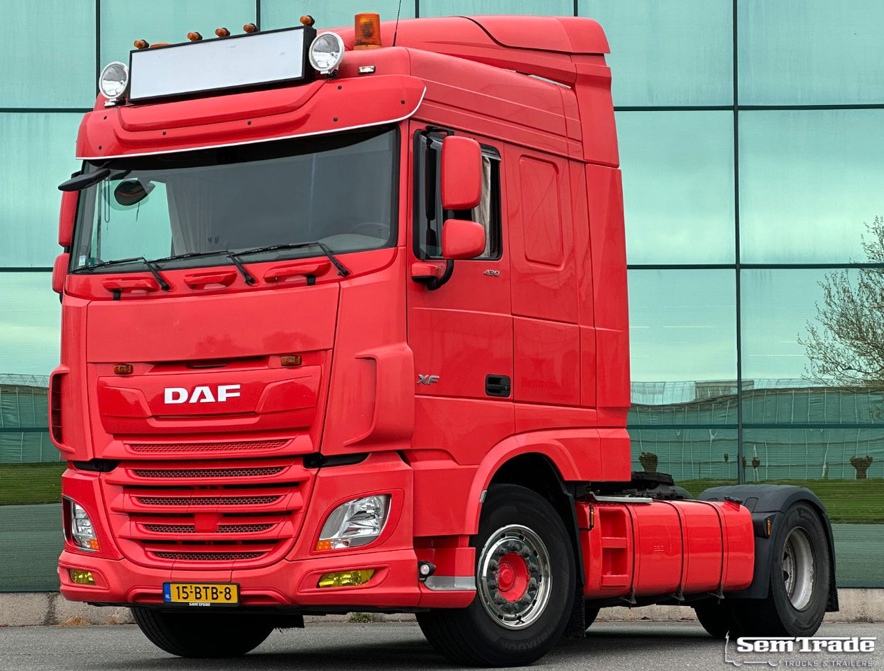 DAF XF 430 SC Euro 6 Only 460.000 KM Retarder - Intarder TOP Condition - Trekker: afbeelding 1 DAF XF 430 SC Euro 6 Only 460.000 KM Retarder - Intarder TOP Condition - Trekker: afbeelding 1
