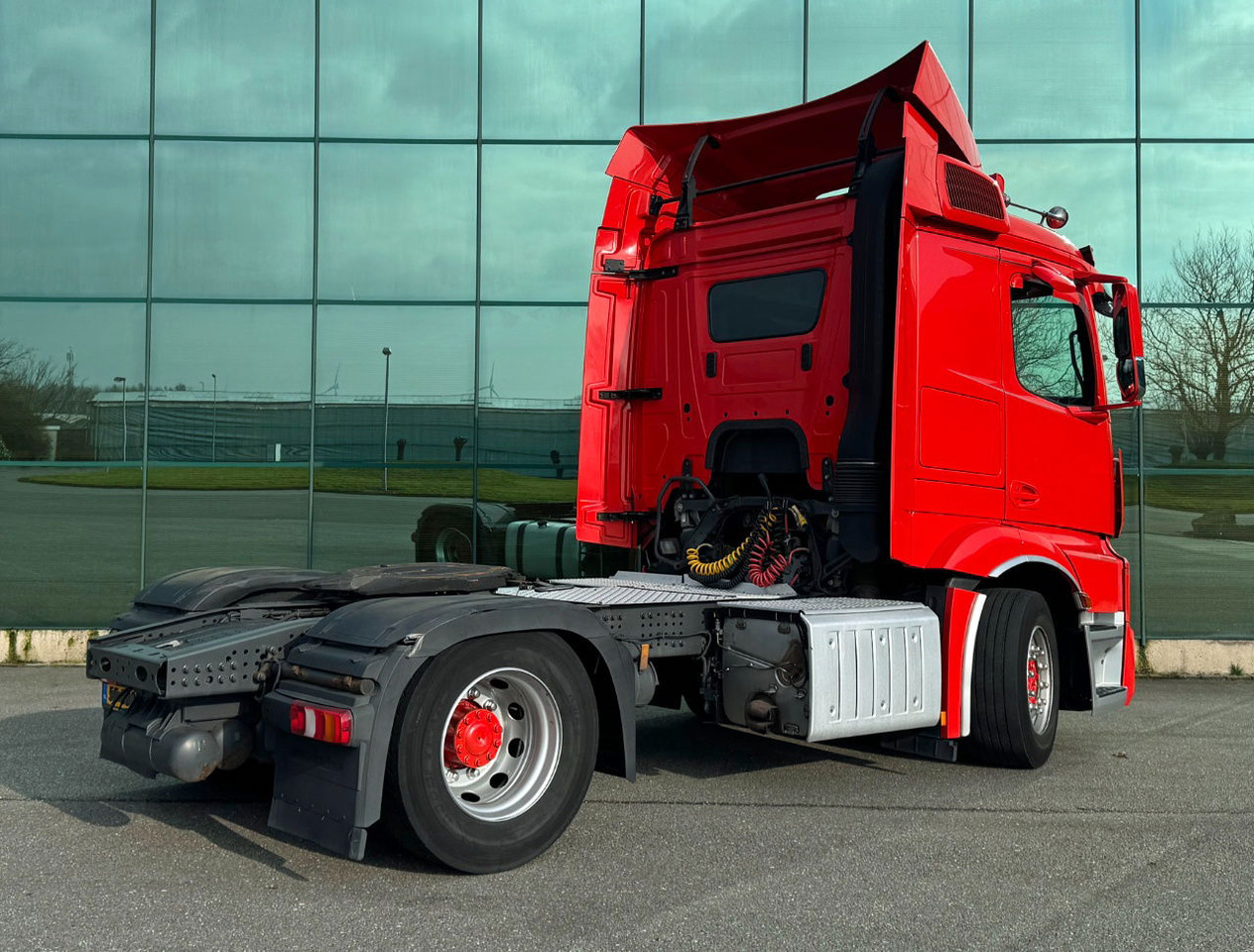 Mercedes-Benz Actros 1842 Full AIR Only 416.000 KM Euro 6 TOP Condition NL Truck - Trekker: afbeelding 4 Mercedes-Benz Actros 1842 Full AIR Only 416.000 KM Euro 6 TOP Condition NL Truck - Trekker: afbeelding 4