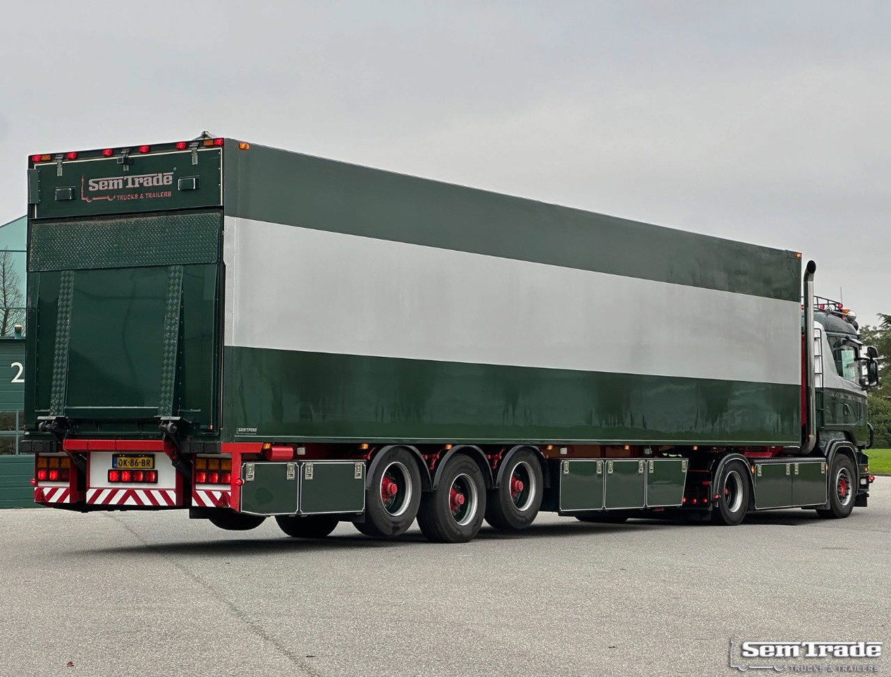 Scania R500 V8 Analogue Tacho 779.000 KM Show Truck Special Interior + Special V - Trekker: afbeelding 4 Scania R500 V8 Analogue Tacho 779.000 KM Show Truck Special Interior + Special V - Trekker: afbeelding 4