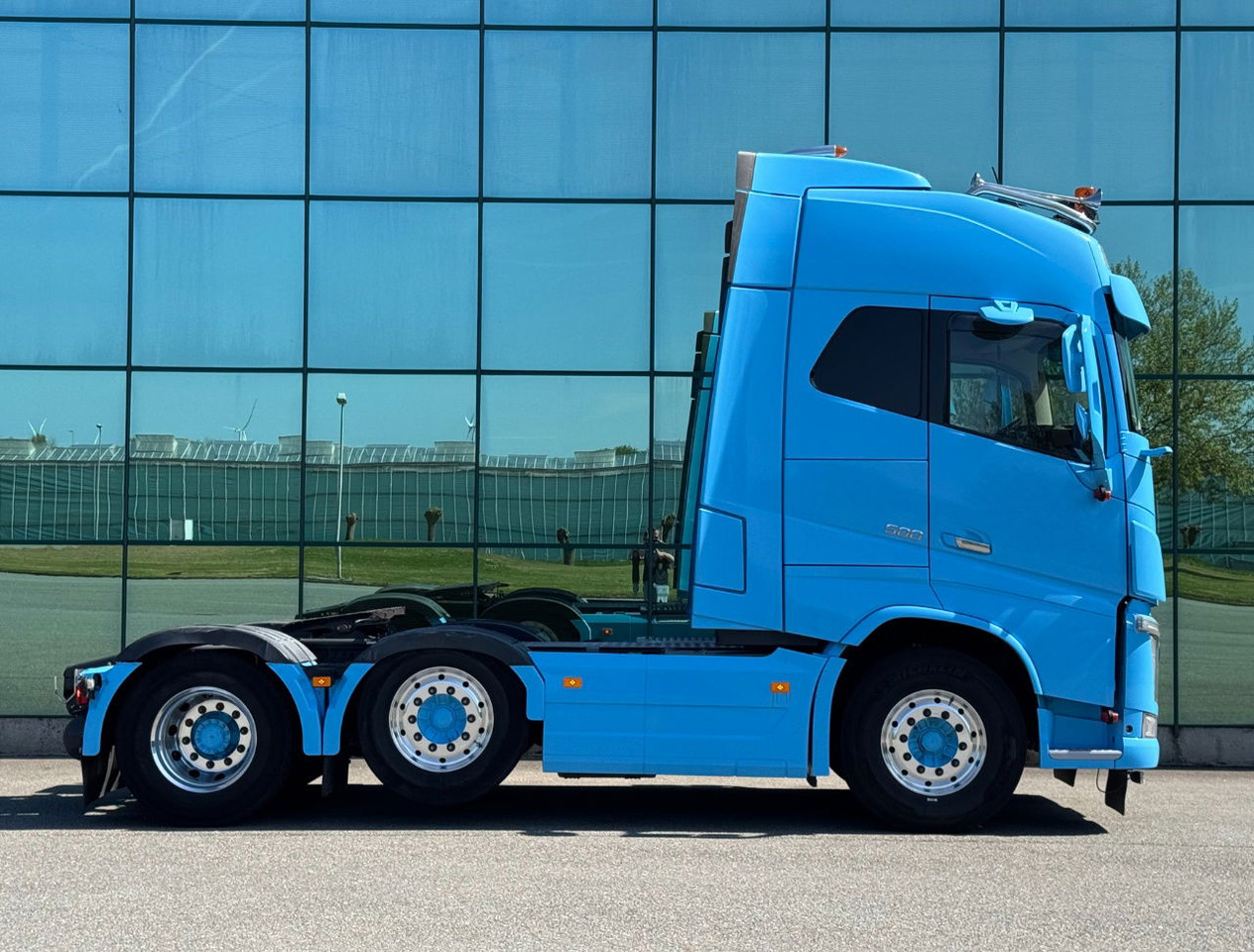 Volvo FH 500 6X2 Full AIR 671.000 KM 2x Tanks TOP Condition NL Truck - Trekker: afbeelding 5 Volvo FH 500 6X2 Full AIR 671.000 KM 2x Tanks TOP Condition NL Truck - Trekker: afbeelding 5