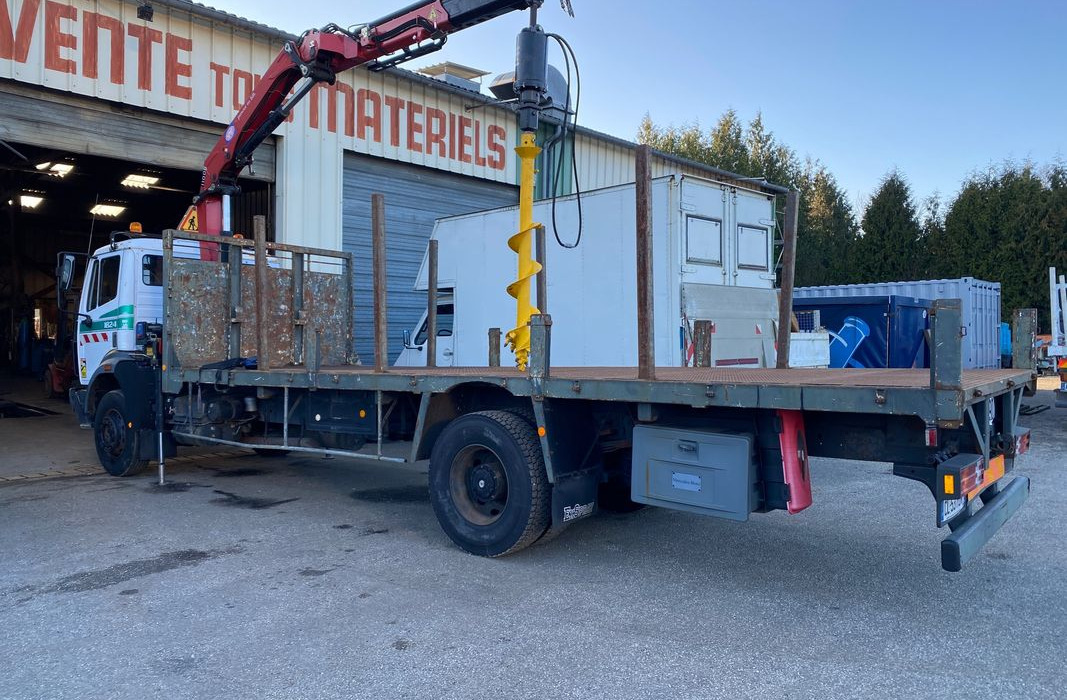 Camion tarieres Plantation Poteaux France Telecom - Vrachtwagen met open laadbak, Kraanwagen: afbeelding 5 Camion tarieres Plantation Poteaux France Telecom - Vrachtwagen met open laadbak, Kraanwagen: afbeelding 5