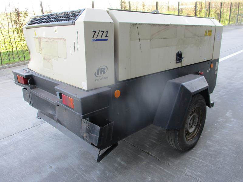 Doosan 7 / 71 - N - Luchtcompressor: afbeelding 2 Doosan 7 / 71 - N - Luchtcompressor: afbeelding 2