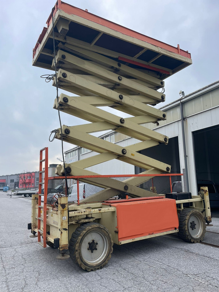 JLG 203-24 - Schaarlift: afbeelding 4 JLG 203-24 - Schaarlift: afbeelding 4