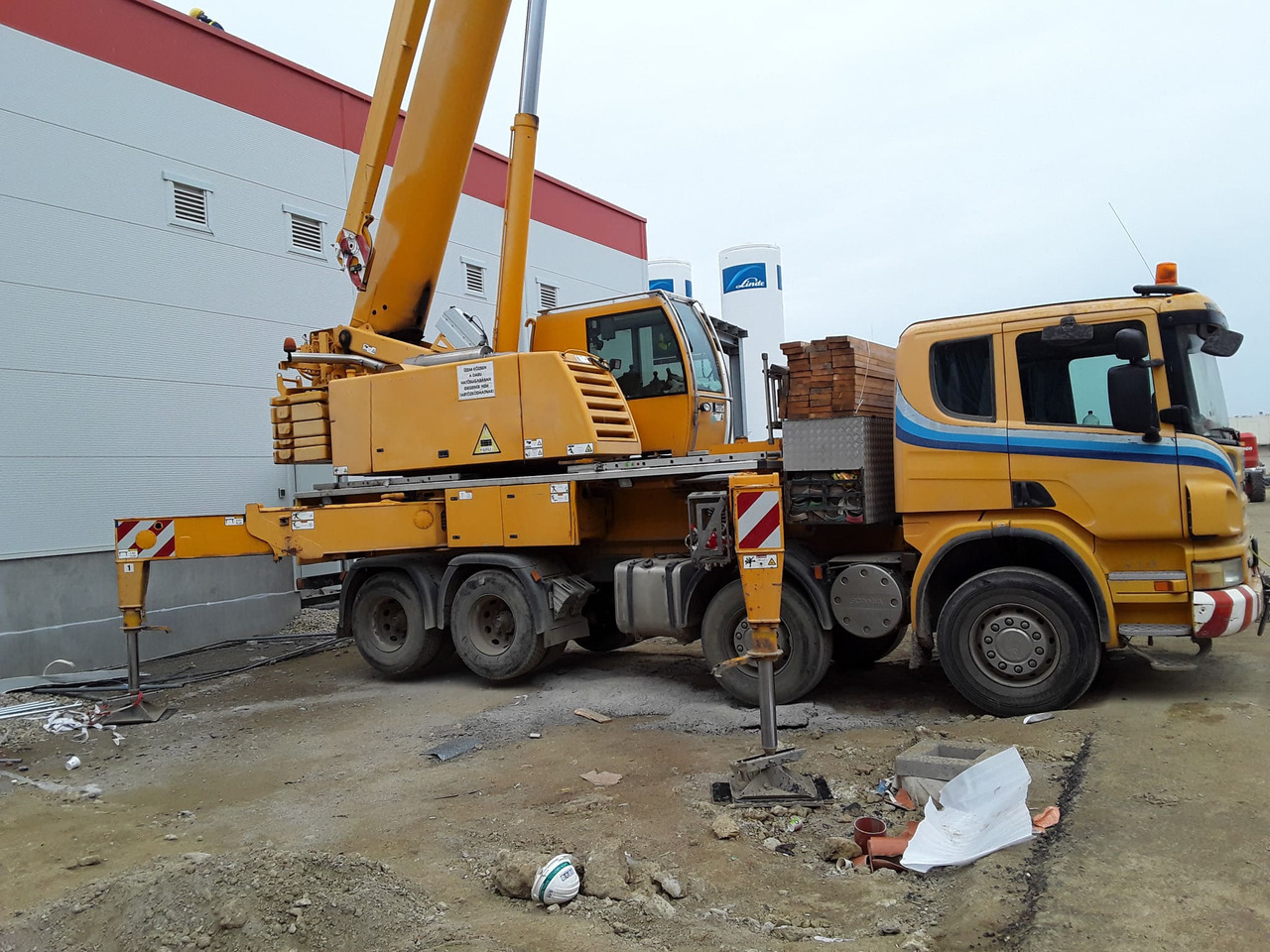 LIEBHERR LTF 1045-4.1 - Mobiele kraan: afbeelding 2 LIEBHERR LTF 1045-4.1 - Mobiele kraan: afbeelding 2
