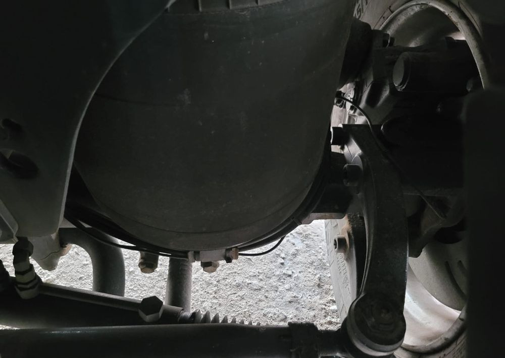 MAN TGX 26.510 oś skrętna do zabudowy kontener izoterma lub chłodnia - Koelwagen vrachtwagen: afbeelding 5 MAN TGX 26.510 oś skrętna do zabudowy kontener izoterma lub chłodnia - Koelwagen vrachtwagen: afbeelding 5