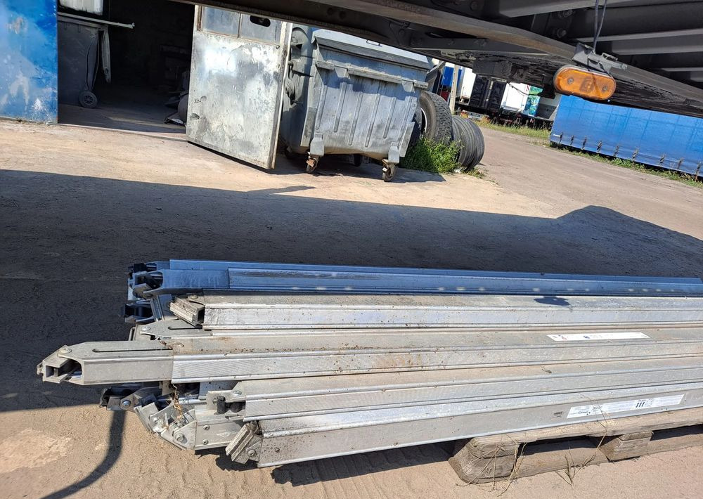 Schmitz Cargobull Belki Doppelstock do naczepy Krone i innych - wyposażenie naczepy - Carrosserie en exterieur voor Aanhangwagen: afbeelding 3 Schmitz Cargobull Belki Doppelstock do naczepy Krone i innych - wyposażenie naczepy - Carrosserie en exterieur voor Aanhangwagen: afbeelding 3