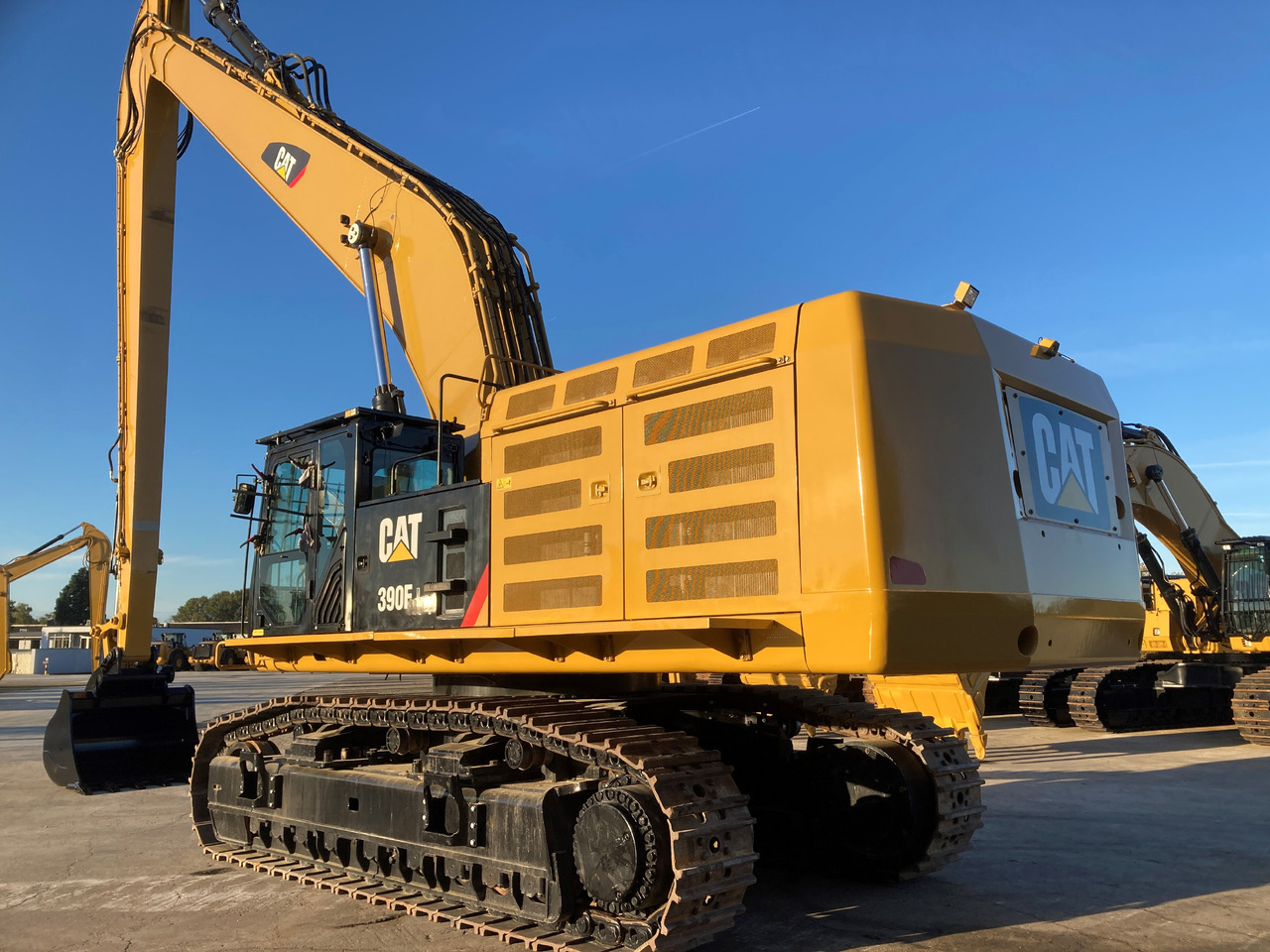 CATERPILLAR 390F Long Reach (coming in) - Rupsgraafmachine: afbeelding 2 CATERPILLAR 390F Long Reach (coming in) - Rupsgraafmachine: afbeelding 2
