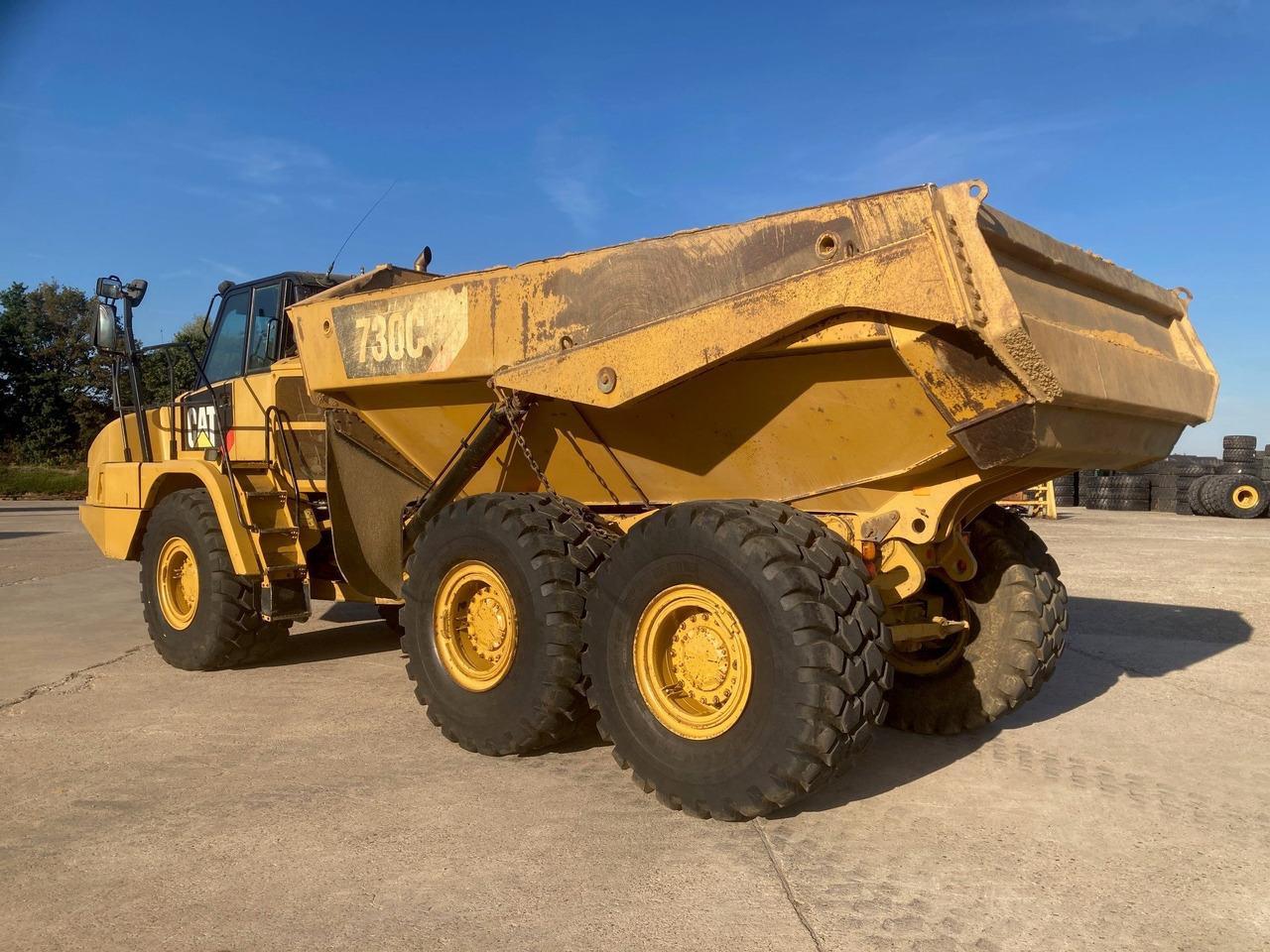 CATERPILLAR 730C - Kiepwagen met knikbesturing: afbeelding 3 CATERPILLAR 730C - Kiepwagen met knikbesturing: afbeelding 3