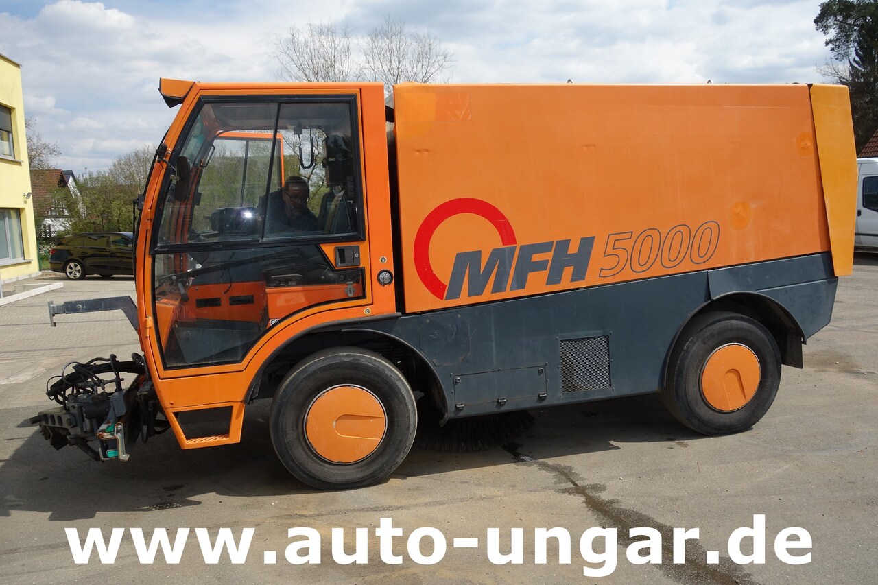 Aebi Schmidt MFH 5000 Kehrmaschine Ersatzteilträger - SpareParts EZ 2000 - Veegwagen: afbeelding 5 Aebi Schmidt MFH 5000 Kehrmaschine Ersatzteilträger - SpareParts EZ 2000 - Veegwagen: afbeelding 5