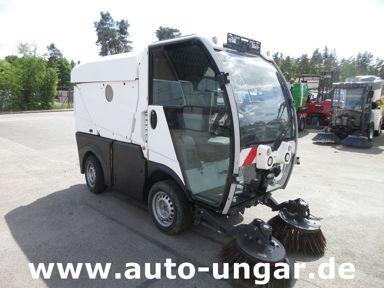BUCHER CityCat CC1000 ERSATZTEILTRÄGER Kehrmaschine SPAREPARTS - Veegwagen: afbeelding 2 BUCHER CityCat CC1000 ERSATZTEILTRÄGER Kehrmaschine SPAREPARTS - Veegwagen: afbeelding 2