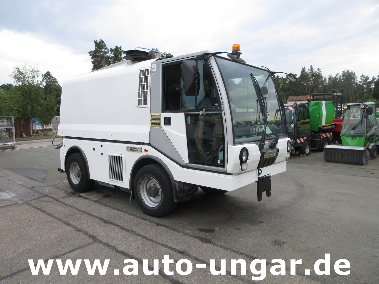 Bucher CityLav 5000 CC 5000 EU5 Hochdruckreiniger am Heck Wasserwagen Gießwagen - Gemeentelijke machine/ Speciaal: afbeelding 1 Bucher CityLav 5000 CC 5000 EU5 Hochdruckreiniger am Heck Wasserwagen Gießwagen - Gemeentelijke machine/ Speciaal: afbeelding 1