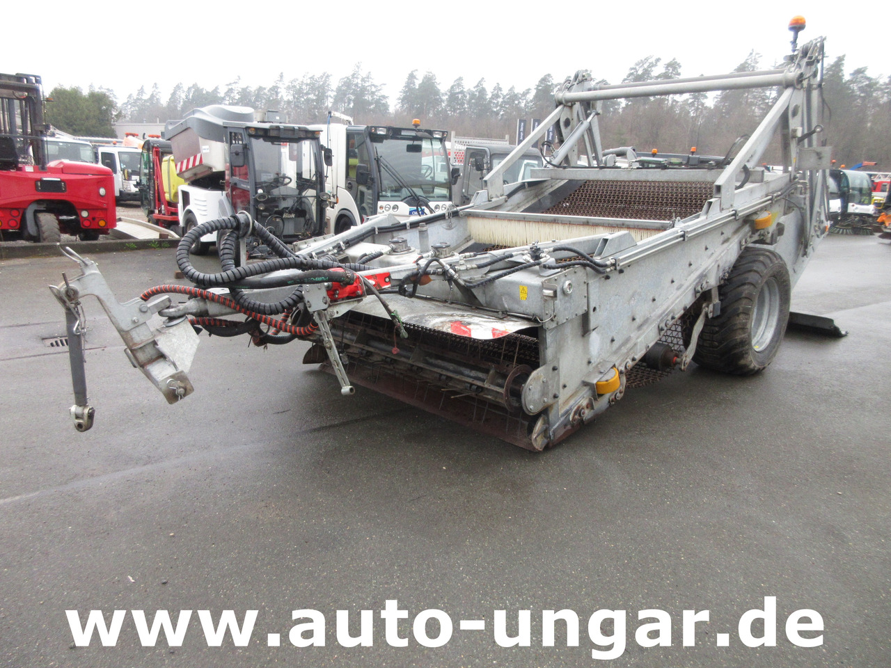 Canicas T230 Sand Cleaner Strandreiniger Beachcleaner Beachtech Cribleuse de Plage - Gemeentelijke machine/ Speciaal: afbeelding 3 Canicas T230 Sand Cleaner Strandreiniger Beachcleaner Beachtech Cribleuse de Plage - Gemeentelijke machine/ Speciaal: afbeelding 3