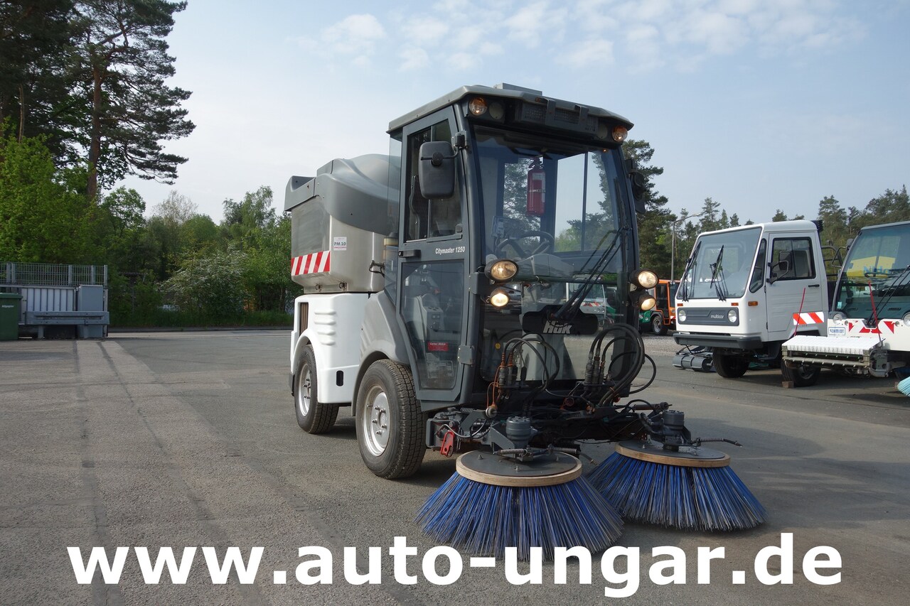 Hako CityMaster CM 1250 Baujahr 2014 Kehrmaschine 4x4 - Veegwagen: afbeelding 1 Hako CityMaster CM 1250 Baujahr 2014 Kehrmaschine 4x4 - Veegwagen: afbeelding 1