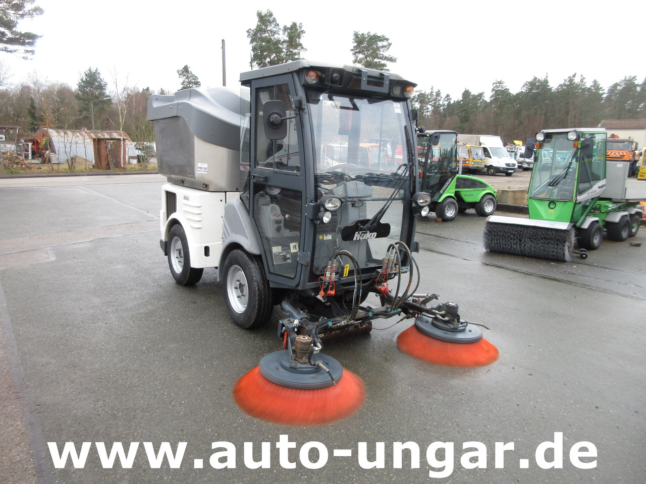 Hako Citymaster 4x4 CM1250 Knicklenkung Kehrmaschine streetsweper Kommunalfahrzeug - Veegwagen: afbeelding 1 Hako Citymaster 4x4 CM1250 Knicklenkung Kehrmaschine streetsweper Kommunalfahrzeug - Veegwagen: afbeelding 1