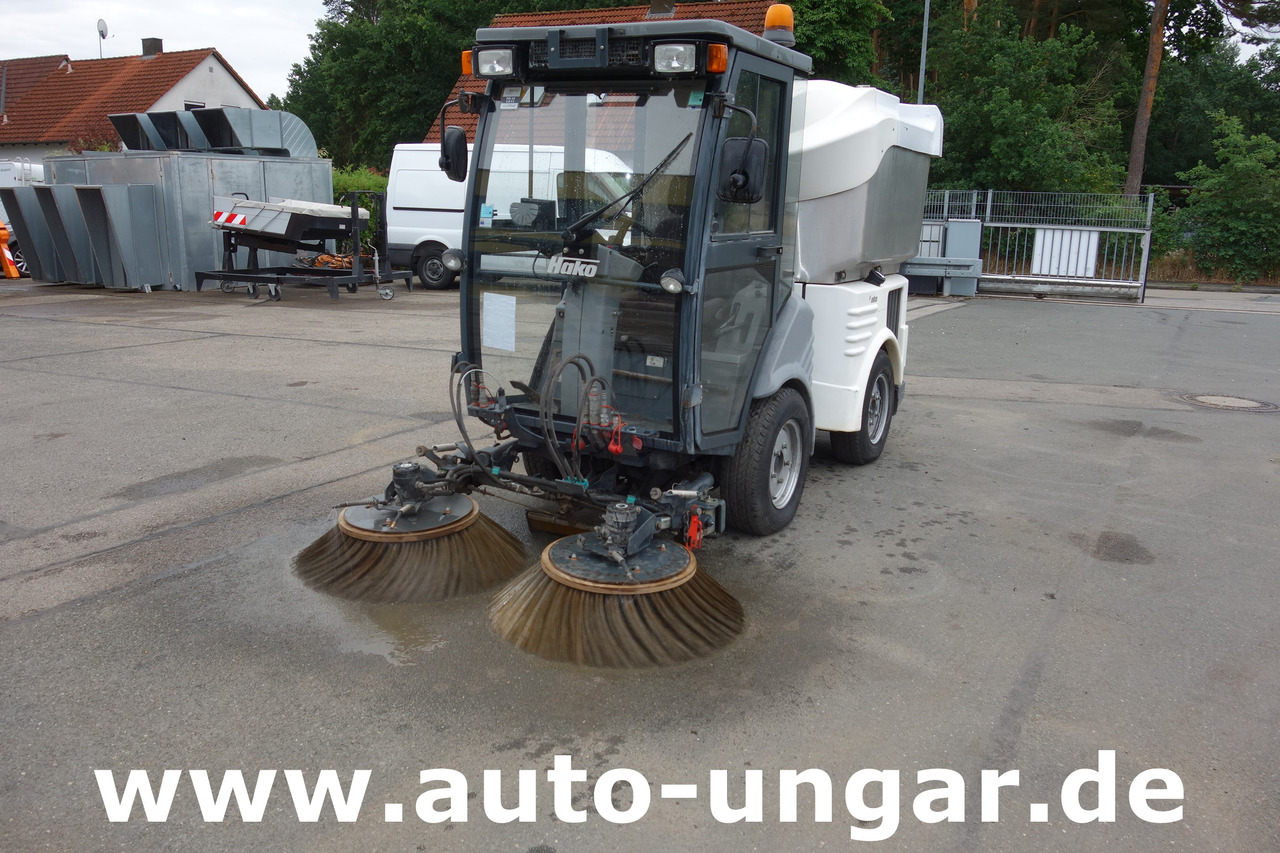 Hako Citymaster CM 1200 - 1250 Bj. 2011 Allrad 4x4 Kehrmaschine Kommunalfahrzeug - Veegwagen: afbeelding 1 Hako Citymaster CM 1200 - 1250 Bj. 2011 Allrad 4x4 Kehrmaschine Kommunalfahrzeug - Veegwagen: afbeelding 1