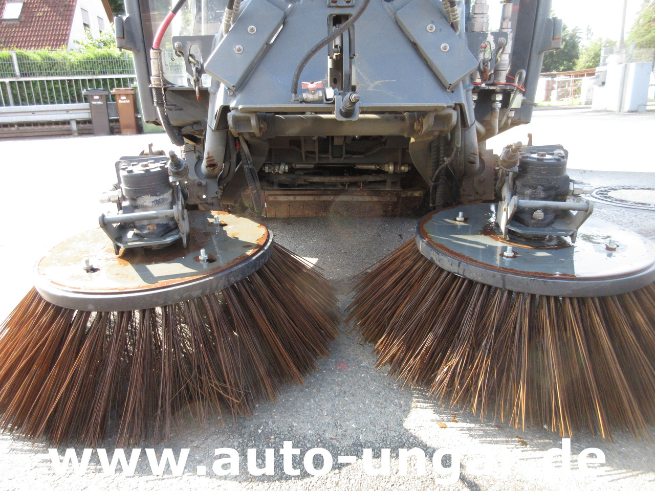 Hako Citymaster CM 1600 4x4 Kehrmaschine mit Kärcher am Heck - Veegwagen: afbeelding 4 Hako Citymaster CM 1600 4x4 Kehrmaschine mit Kärcher am Heck - Veegwagen: afbeelding 4