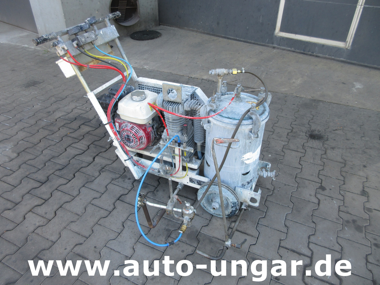 Hofmann H5-1 Straßenmarkierungsmaschine Roadmarking Machine Graco Markiermaschine - Asfaltmachine: afbeelding 1 Hofmann H5-1 Straßenmarkierungsmaschine Roadmarking Machine Graco Markiermaschine - Asfaltmachine: afbeelding 1