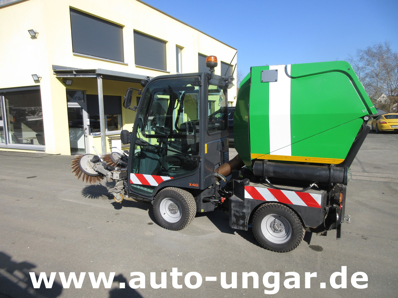 Holder X40 / X45 Baujahr 2017 Knicklenkung Kehraufbau 4x4 Kommunalhydraulik Frontheber - Veegwagen: afbeelding 5 Holder X40 / X45 Baujahr 2017 Knicklenkung Kehraufbau 4x4 Kommunalhydraulik Frontheber - Veegwagen: afbeelding 5