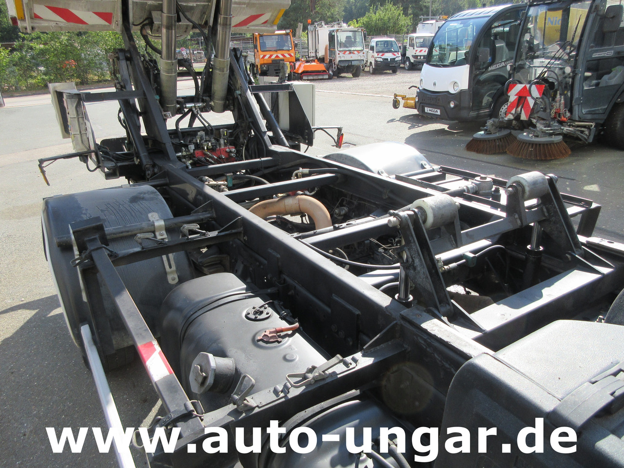 Vuilniswagen ISUZU NQR smoother NPR 75 Q75.Y07 Faun Müllwagen Euro 4 Kipper Lifter Presse: afbeelding 23
