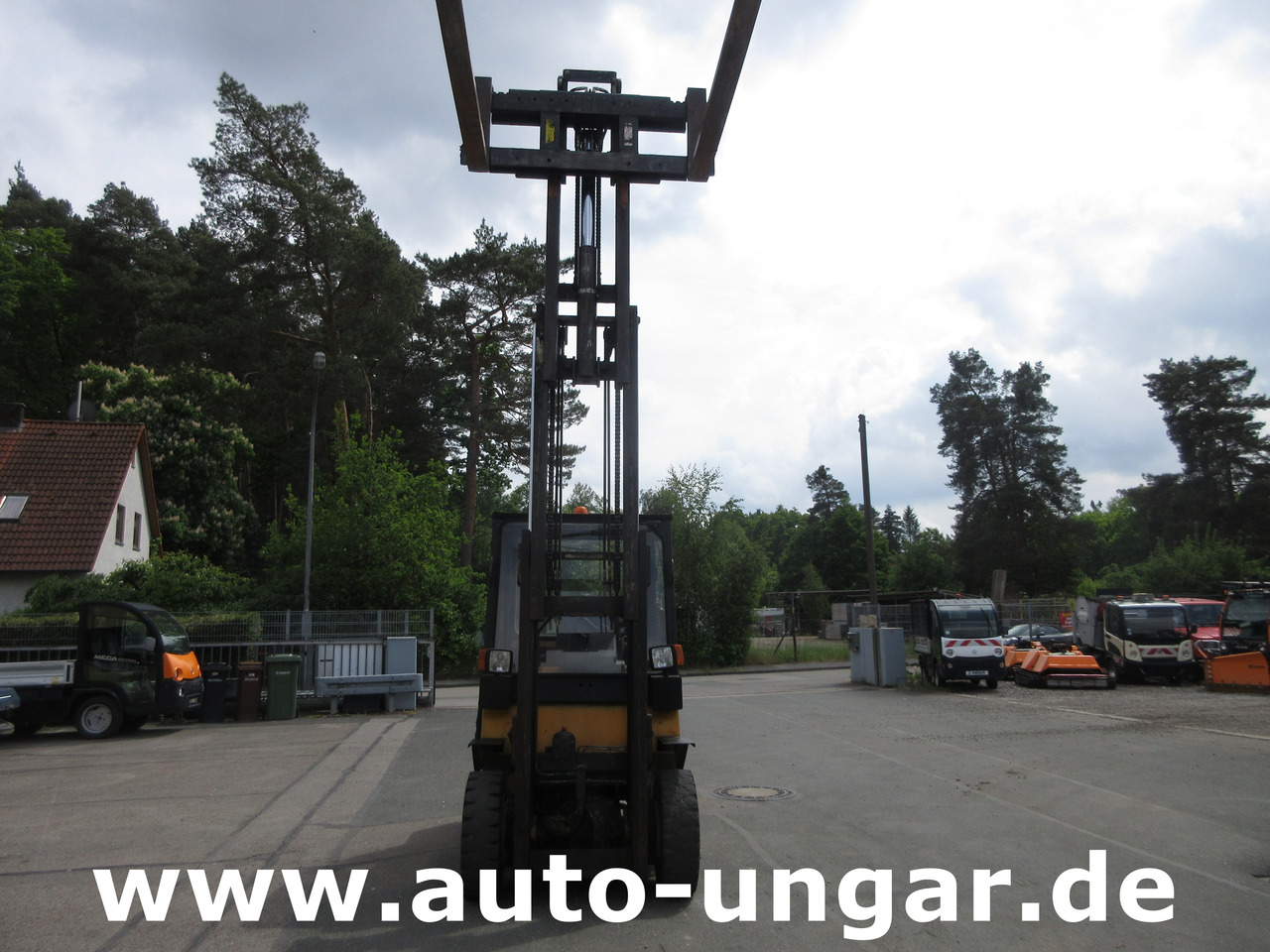 JUNGHEINRICH DFG 40 Diesel Gabelstapler 4.000kg Freihub Steinbock Yale Still Boss - Diesel heftruck: afbeelding 3 JUNGHEINRICH DFG 40 Diesel Gabelstapler 4.000kg Freihub Steinbock Yale Still Boss - Diesel heftruck: afbeelding 3