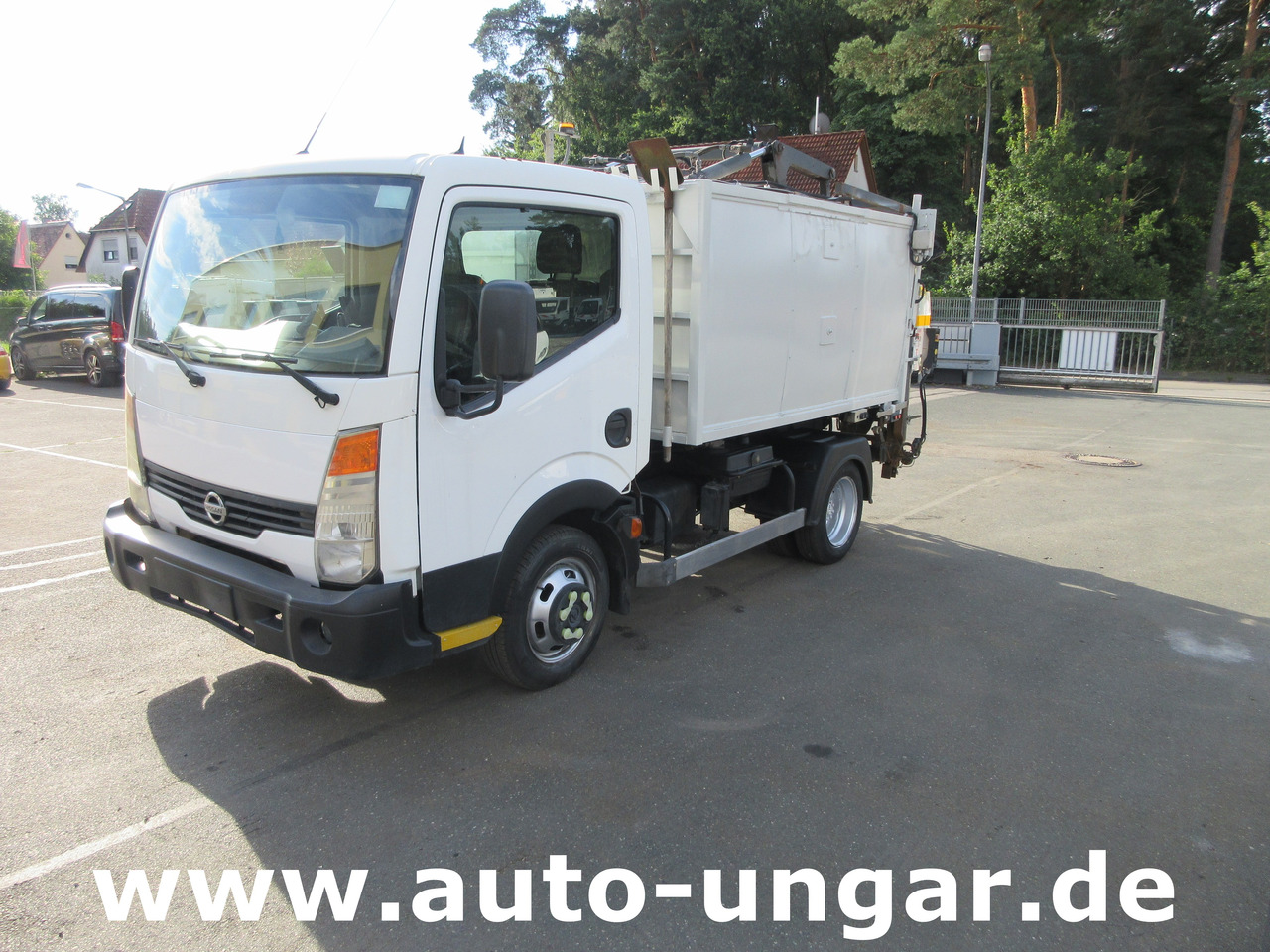 Nissan Cabstar 35.14 Mecagil Lebon Müllwagen BOM Garbage Truck 3.500kg - Vuilniswagen: afbeelding 3 Nissan Cabstar 35.14 Mecagil Lebon Müllwagen BOM Garbage Truck 3.500kg - Vuilniswagen: afbeelding 3