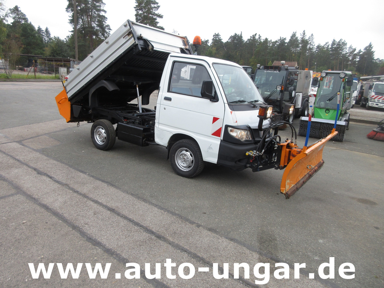 PIAGGIO Porter S90 Kipper 4x4 Winterdienst Schneepflug & Streuer - Sneeuwruimer: afbeelding 1 PIAGGIO Porter S90 Kipper 4x4 Winterdienst Schneepflug & Streuer - Sneeuwruimer: afbeelding 1