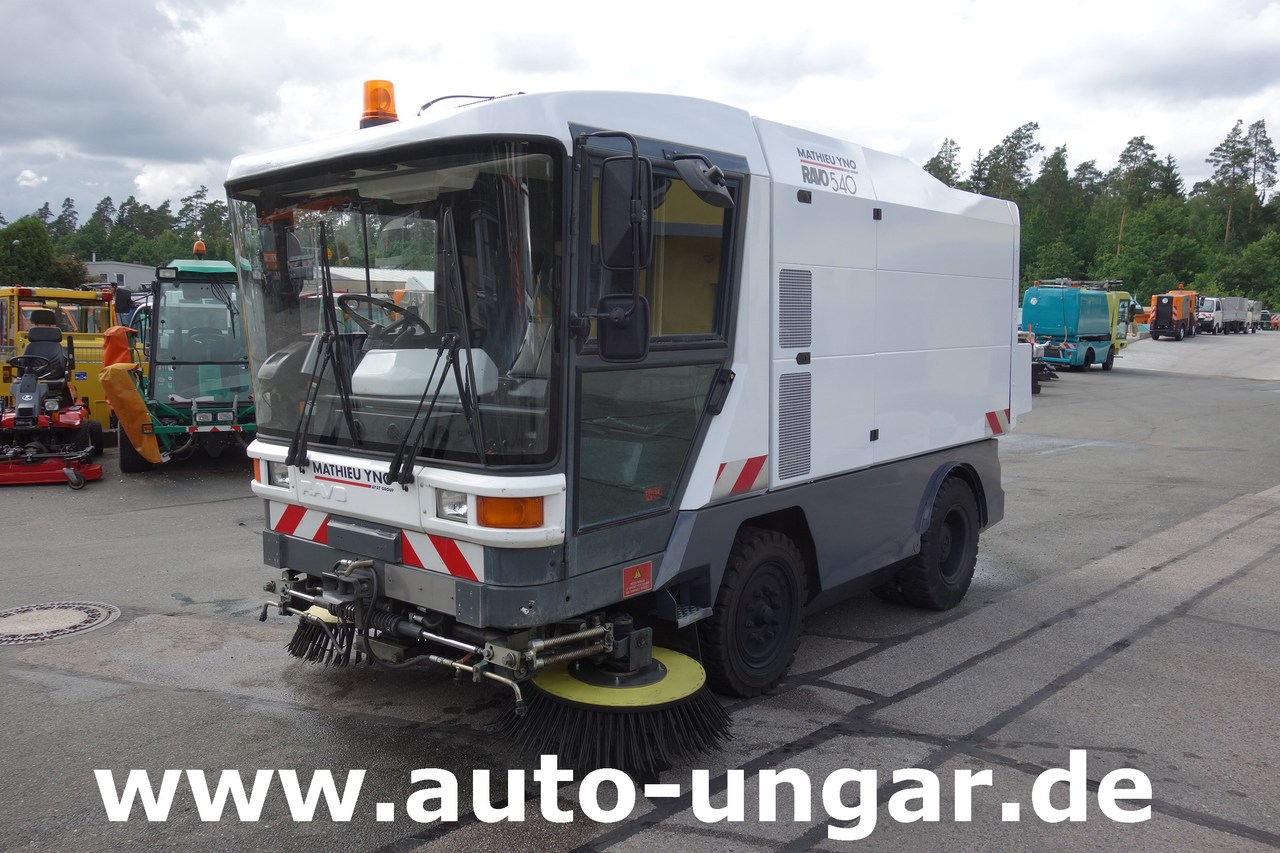 Ravo C540 Kehrmaschine Hydrostat - Klima - 1. Hand - Veegwagen: afbeelding 4 Ravo C540 Kehrmaschine Hydrostat - Klima - 1. Hand - Veegwagen: afbeelding 4