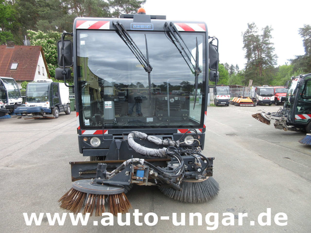 Schmidt Cleango 500 CS556 Euro 6 mit Wildkrautbesen Kehrmaschine aus 1. Hand - Veegwagen: afbeelding 2 Schmidt Cleango 500 CS556 Euro 6 mit Wildkrautbesen Kehrmaschine aus 1. Hand - Veegwagen: afbeelding 2