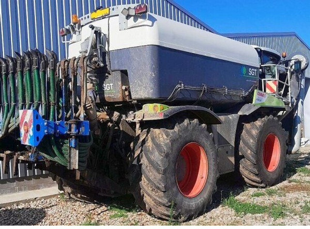 Claas Xerion 4000/783 + SGT(Bauer) - Mestverspreider: afbeelding 1 Claas Xerion 4000/783 + SGT(Bauer) - Mestverspreider: afbeelding 1