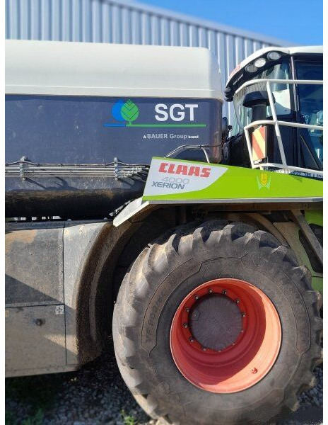 Claas Xerion 4000/783 + SGT(Bauer) - Mestverspreider: afbeelding 3 Claas Xerion 4000/783 + SGT(Bauer) - Mestverspreider: afbeelding 3