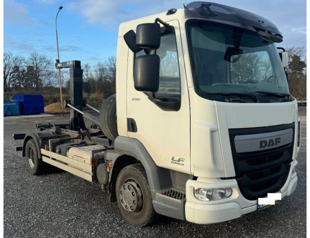 DAF LF250 FA - Haakarmsysteem vrachtwagen: afbeelding 1 DAF LF250 FA - Haakarmsysteem vrachtwagen: afbeelding 1
